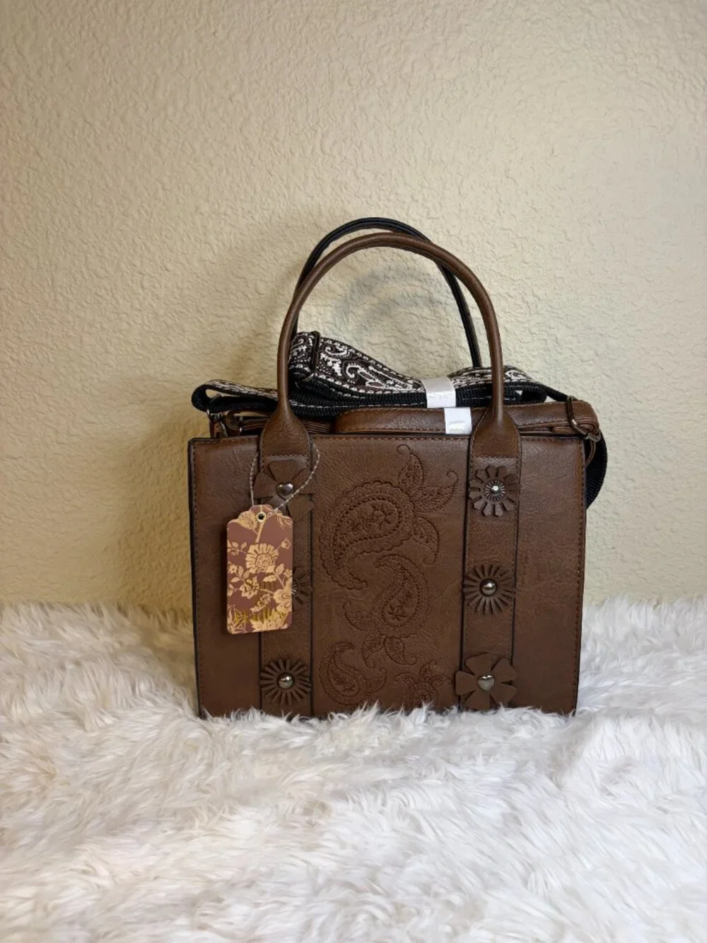 Sam & Hadley Western Paisley Tooled Satchel Brown Crossbody Purse NWT - Picture 2 of 8